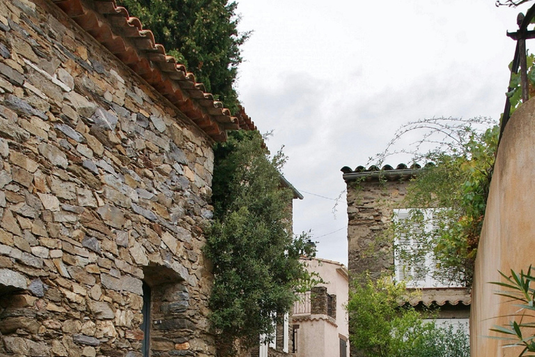 Èze: Walking Tour of Medieval Village and Exotic Garden