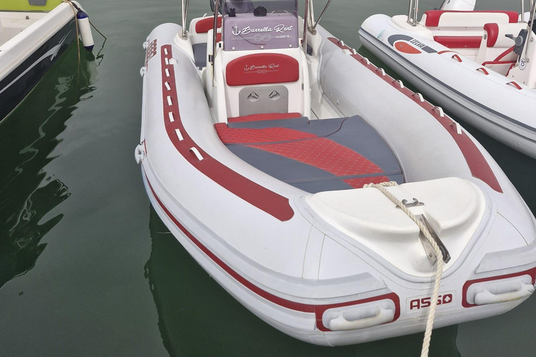 Explore the Amalfi Coast in a day CAYMAN (40 hp, 5.85 m)