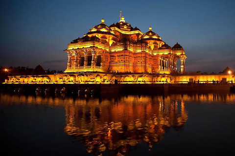 From Delhi: Akshardham Tour With Light &amp; Water ShowAkshardham Guided Tour with Light &amp; Water Show