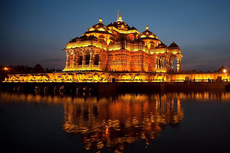 From Delhi: Akshardham Tour With Light &amp; Water ShowAkshardham Guided Tour with Light &amp; Water Show