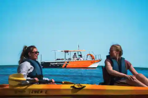 From Lagos: Ponta da Piedade Caves Kayak Tour from Catamaran