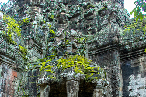 Tour privado guiado - Descubrimiento del Parque Arqueológico de AngkorVisita guiada privada a los Templos de Angkor con almuerzo incluido