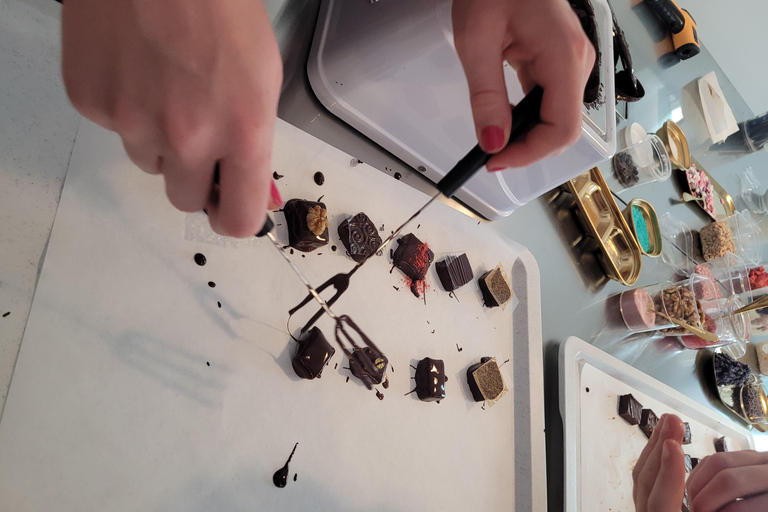 Munich: Exclusive Chocolate Workshop at Chocolate Studio FERI