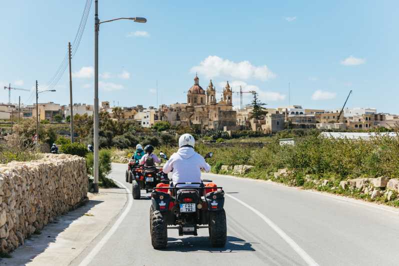 Gozo: tour in quad di un giorno con pranzo e giro in barca da Malta