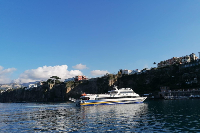 Zimowa wycieczka Neapol: Bilet na prom do Amalfi i Positano - Zimowa wycieczka