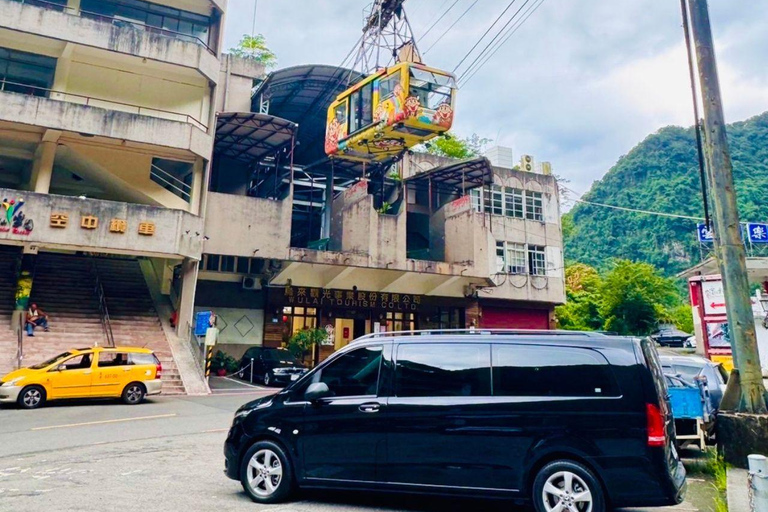 Taipei: 8 Hours Private Day Tour in Wulai with Benz Vito Wulai 8 hours day tour at 2026 Chinese New Year