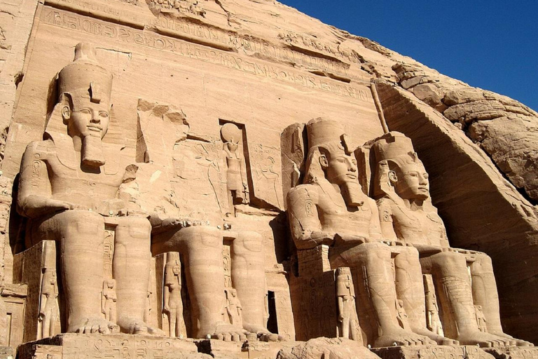 Aswan: Privétour naar de Abu Simbel Tempel per vlucht