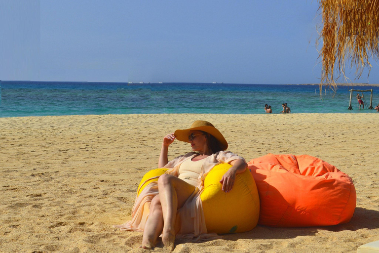 Tour di un giorno intero di snorkeling e isole con una crociera di lussoGiornata indimenticabile a Orange Bay