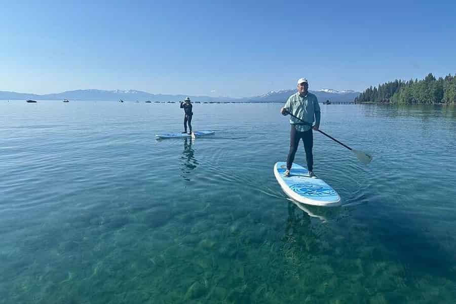South Lake Tahoe: Stand-Up-Paddleboard-Unterricht. Foto: GetYourGuide South Lake Tahoe: Stand-Up-Paddleboard-Unterricht. Foto: GetYourGuide