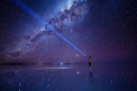 Uyuni: Salt Flats Stargazing Tour with Local Guide