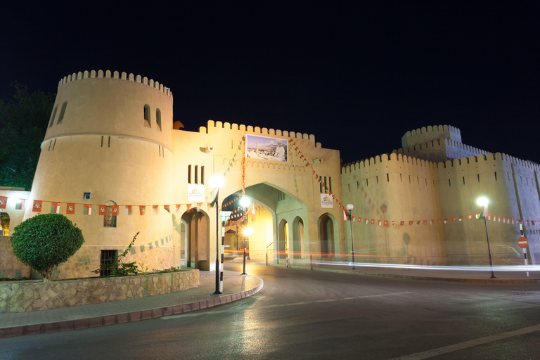 From Muscat: Nizwa Guided Tour with Optional Overnight Stay Nizwa Evening Tour with Overnight Stay