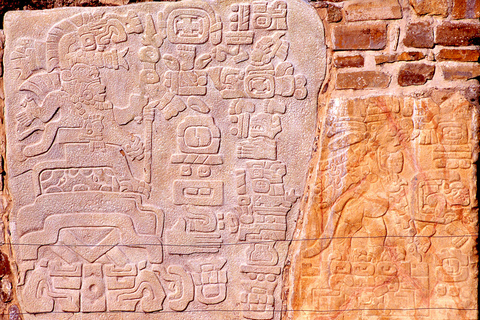 Oaxaca: Private Monte Albán Tour with Zapotec Tombs & Crafts