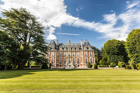 Normandy: Château des Rêves Guided Tour with Stories