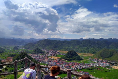 Vanuit Hanoi:Ha Giang Loop Tour 3Dagen 2Nachten met makkelijke ruiter