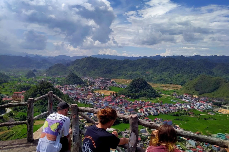 Vanuit Hanoi:Ha Giang Loop Tour 3Dagen 2Nachten met makkelijke ruiter