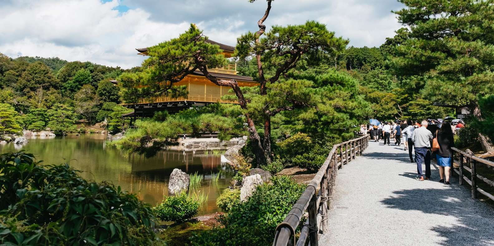 Kyoto: Nijo Castle, Kiyomizu & Fushimi Inari Guided Tour