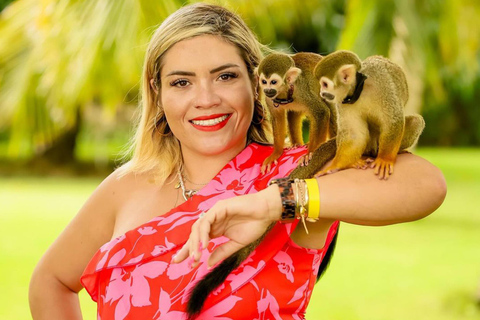 Punta Cana: Monkey Houses and Parrots Park with Hotel Pickup