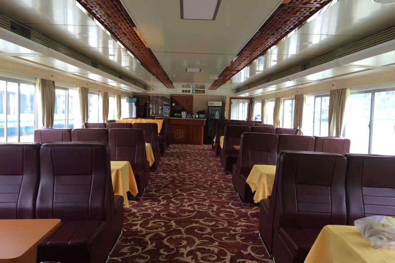 From Guilin: Li River Cruise to Yangshuo with Hotel Transfer 3-Star Cruise Ticket + One Way Guilin Hotel Pick-Up