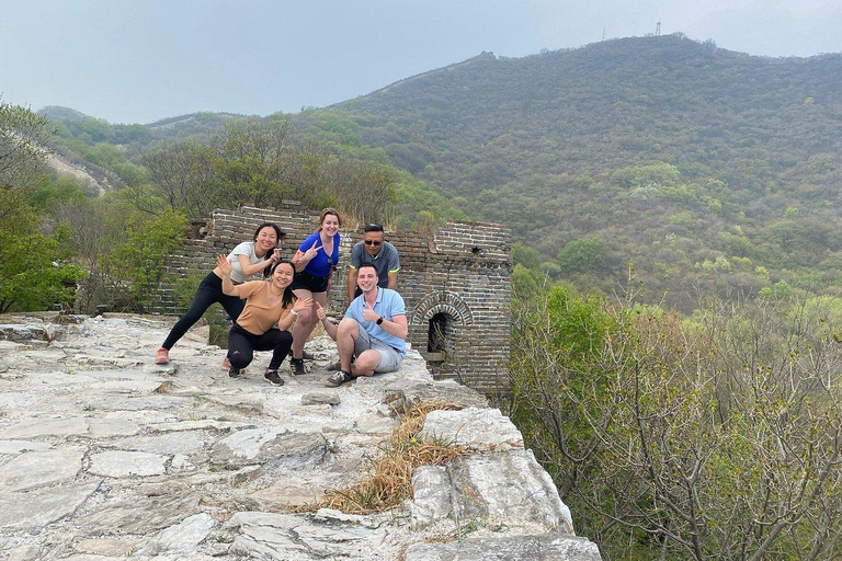 Beijing: Great Wall Hiking Tour from Jiankou to Mutianyu