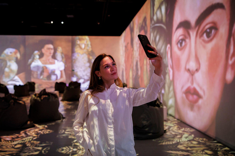 Leipzig: Ticket for the immersive Viva Frida Kahlo exhibition
