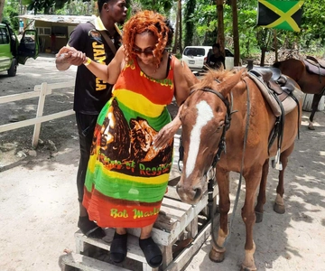 Ocho Rios : Bamboo River Rafting and HorseBack Riding