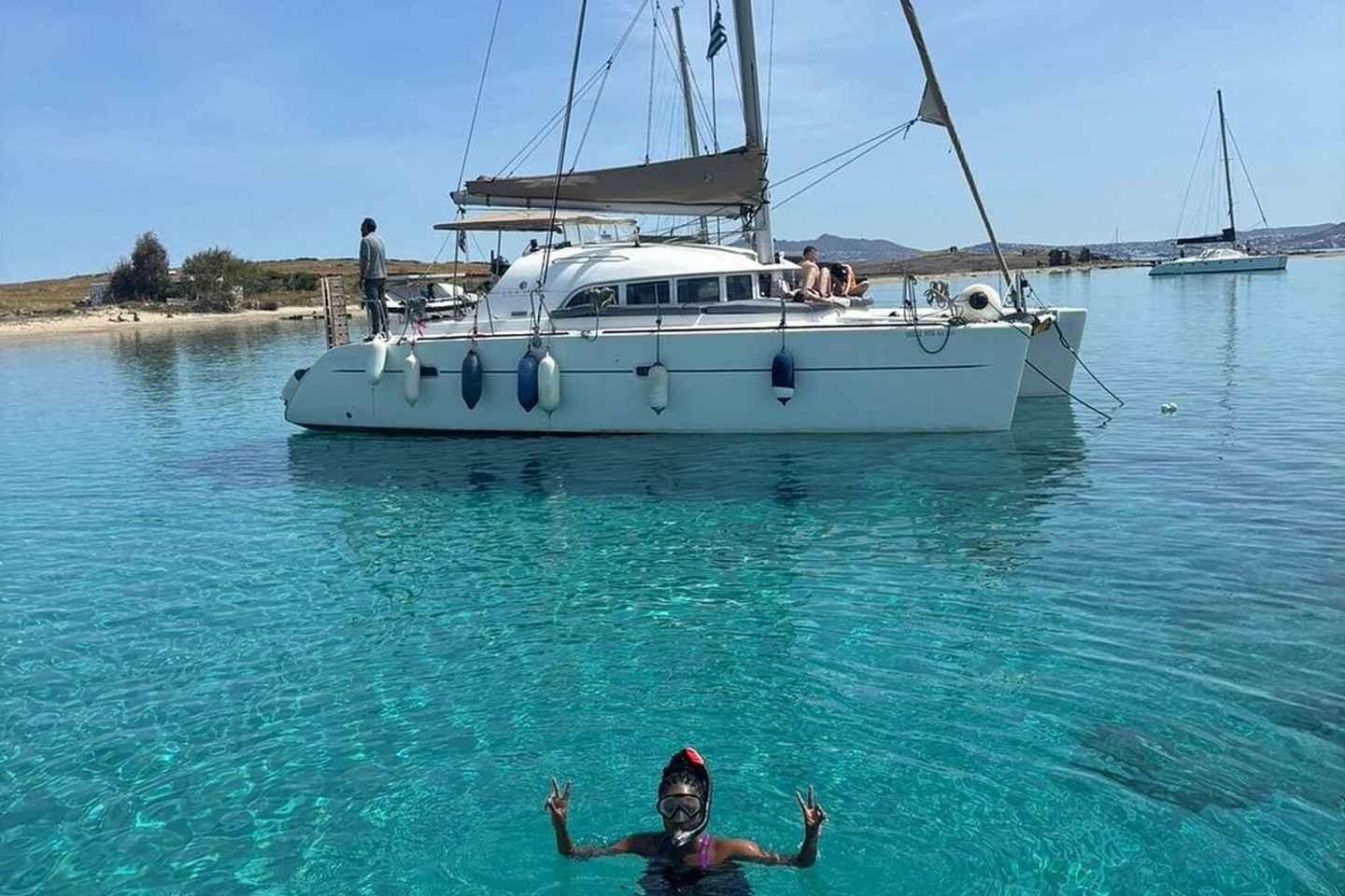 Mykonos: Catamaran Cruise with Lunch, Drinks and Transfer