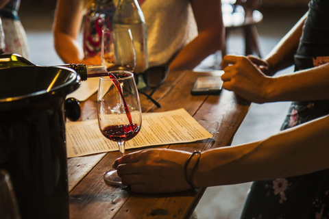 Melbourne: Yarra Valley Wine Bubbles & Kangaroos Tour