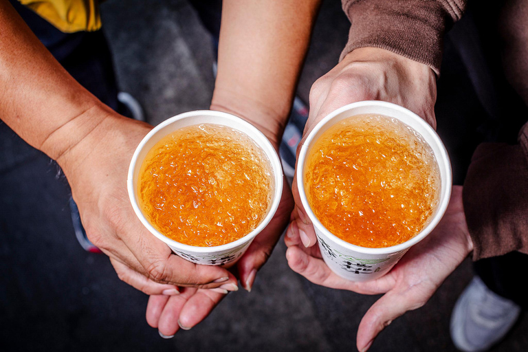 Taipei Tastes Food Tour with 12+ Tastings