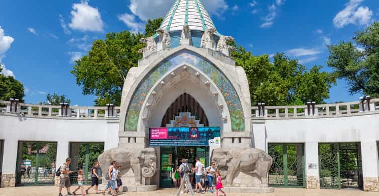 Budapest: City Park- True Crime of Hungary- Walking Tour photo 4