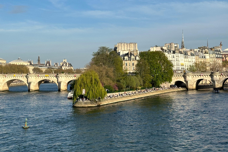 Paryż: Wycieczka piesza po mieście i rejs po Sekwanie