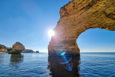De Tavira a Benagil: Aventura de passeio de Paddle Board nas grutas