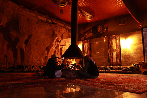 From Wadi Rum: 2-Day Red and White Desert Jeep Tour
