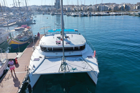 Malta: Catamarán La Zingara alquiler privado de un día