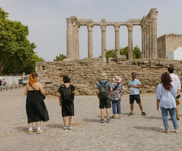 From Lisbon: Small-Group Day Tour to Évora and Arroiolos