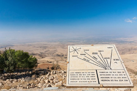 Excursión de un día a Ammán - Madaba - Monte Nebo - Mar MuertoAmmán-Madaba-Monte Nebo-Mar Muerto Excursión de un día en minibús 10 pax