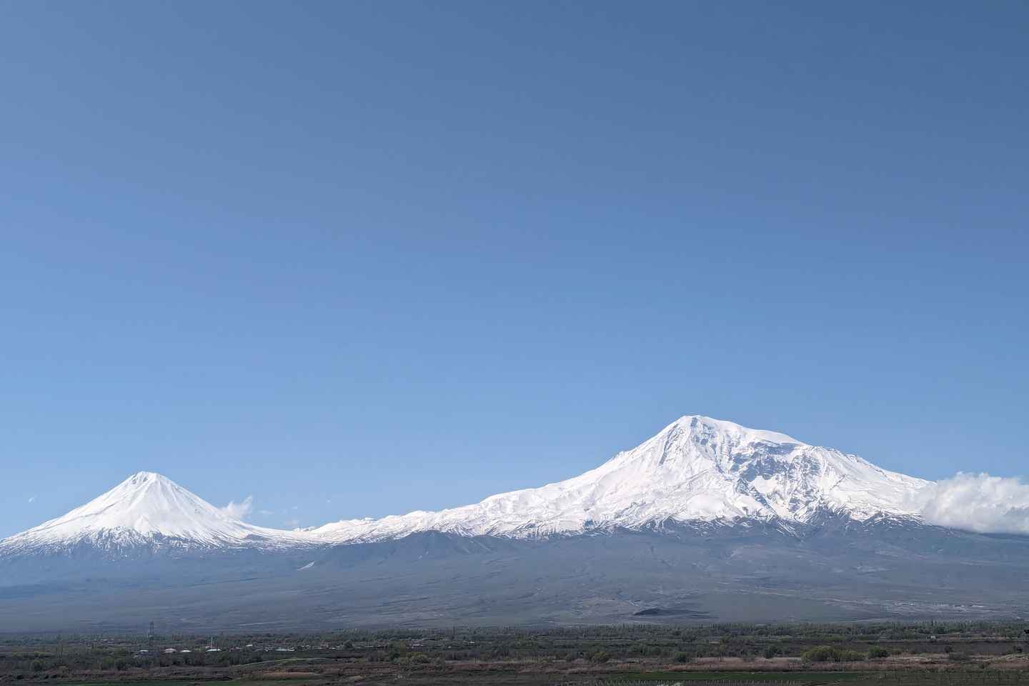 Enlightened Armenia: Echmiadzin, Khor Virap, Noravank, Areni