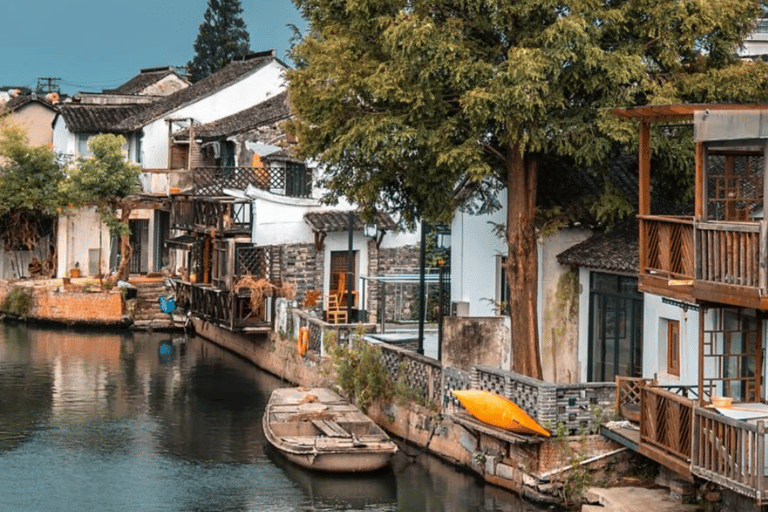 Tour Privado de 2 Días por el Skyline de Shanghái y el Jardín de SuzhouCon todas las admisiones