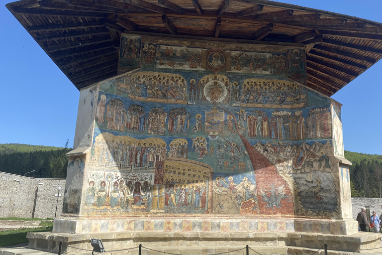 UNESCO Monasteries & Traditional Arts Day Tour from Iași