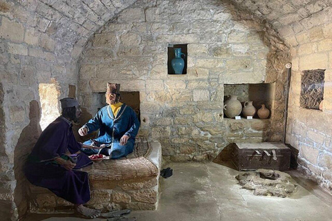 Baku: Gobustan, Mud Volcano, Fire Temple & Burning Mountain Group Tour without Entrance Fees