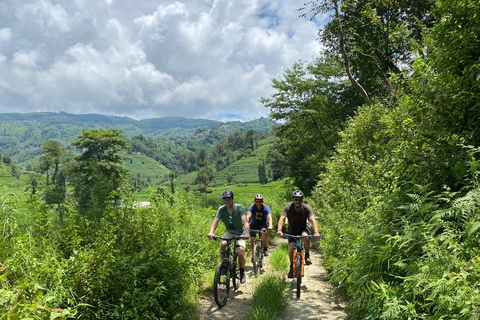 Kathmandu: Kakani to Sundarijal Mountain Bike Tour