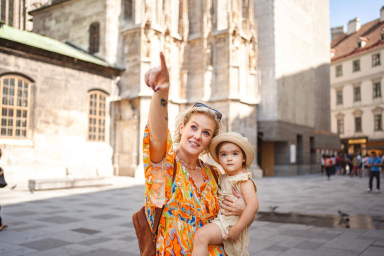 Vienna: Old Town Private Photoshoot + Video Option Ultimate: 50 photos + 30 second video reel | 90 mins