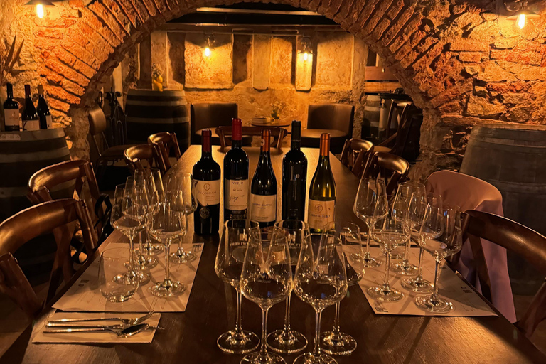 In the heart of Montevideo: Guided tasting of Uruguayan wines from 5 regions.