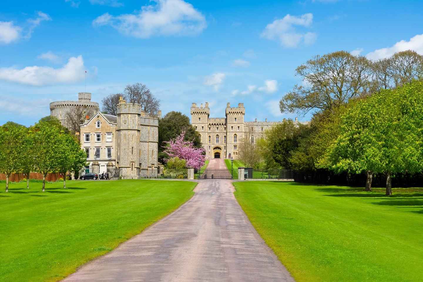 From London: Windsor Castle, Bath, and Stonehenge Day Trip - From London: Windsor Castle, Bath, and Stonehenge Day Trip