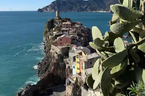 Firenze/Bologna: tour privato delle Cinque Terre e Pisa con trasferimento
