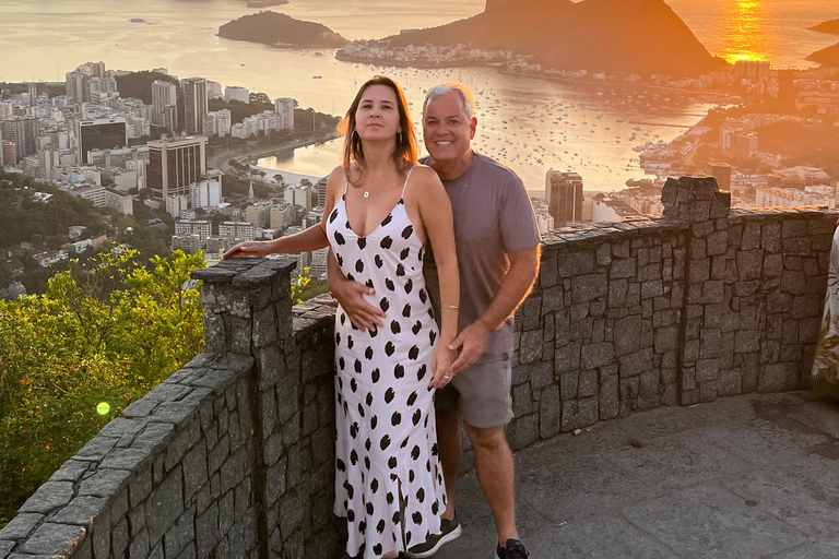 Sunrise (Dona Marta) + Christ the Redeemer + Sugarloaf Tour