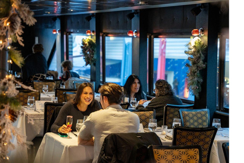 Philadelphie : dîner-croisière le jour de NoëlPhiladelphie : Dîner-croisière le jour de Noël