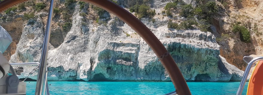 Veleggiata a Cala Goloritzè Gita in barca a vela