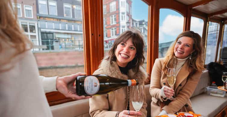 Amsterdam: Canal Cruise with Bubbles & Bites photo 4