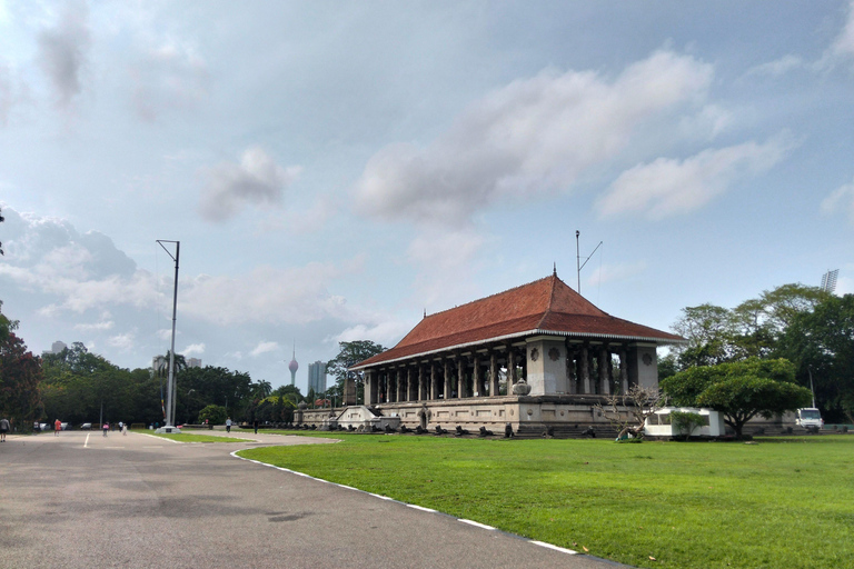 Colombo City Tour with Hotel Pickup From Bentota Ahungalle