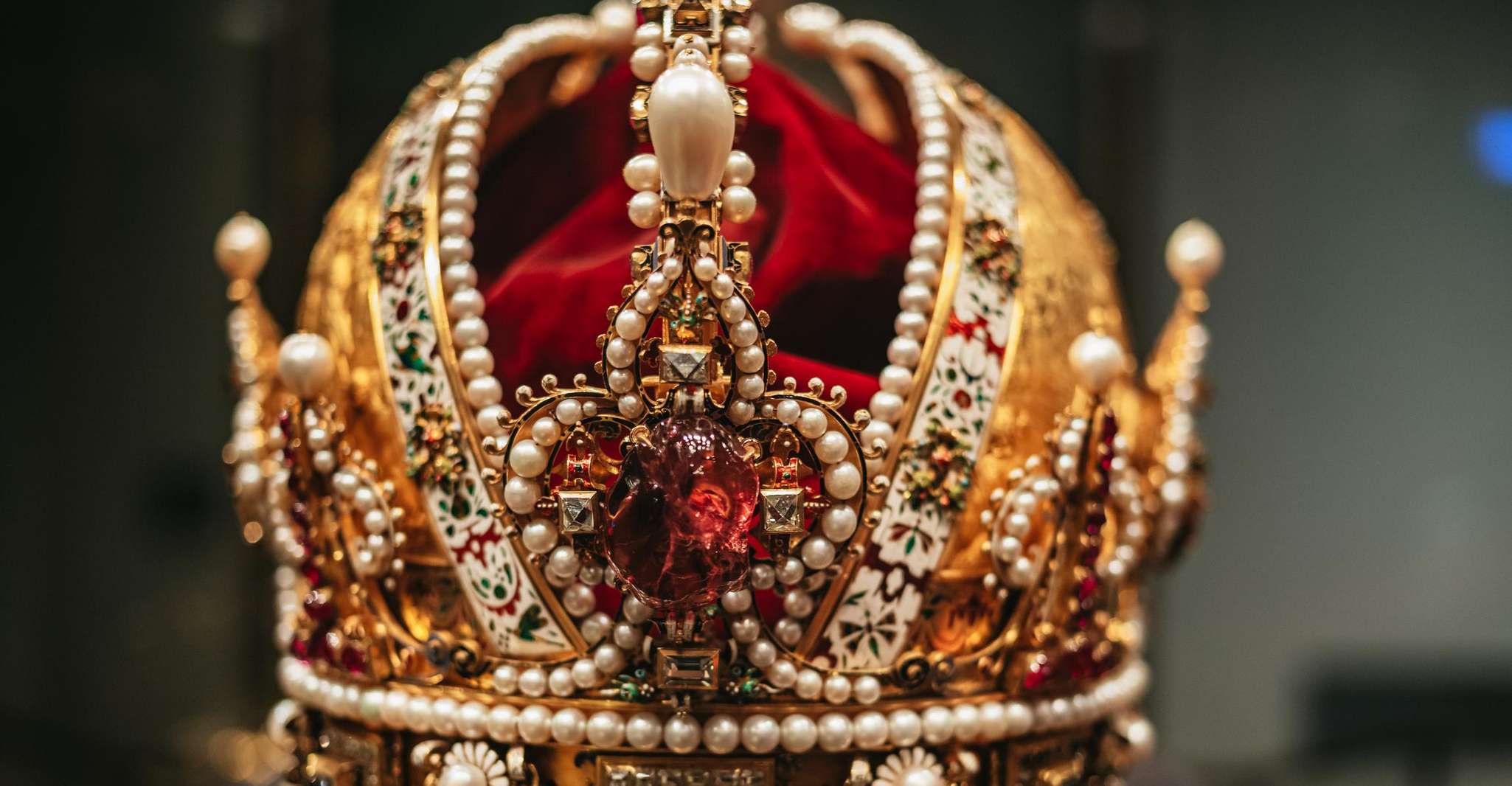 Vienna, Imperial Treasury in the Hofburg Palace - Housity